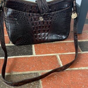 Elegant Brown Crocodile-Embossed Women's Bag